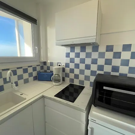 Studio moderne avec balcon, face mer, jusqu'à 4 personnes - FR-1-323-431 Appartement Saint-Jean-de-Monts